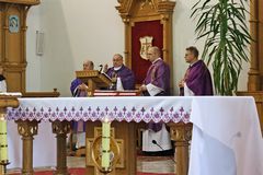 Po�wi�cenie rze�b Matki Bo�ej i �w. Jana Aposto�a