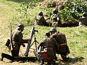 Parafia p.w. Bo�ego Cia�a w �om�y -
					  72 rocznica obrony Nowogrodu, inscenizacja walk