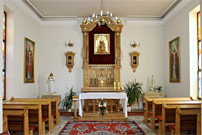 Podczas Mszy �w. o godz. 10.00 Ks. Infu�at Jan So�owianiuk po�wi�ci� nowe
                    obrazy �w. Patron�w naszej Ojczyzny - �w. Wojciecha i �w. Stanis�awa