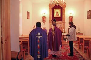 Ks. proboszcz rwnie wici witra z lewej