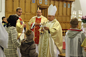 Intronizacja relikwii �w. Jana Paw�a II