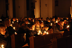 Roraty - uroczysta Msza �w. o brzasku dnia 24 grudnia 2014 r. godz. 6.30