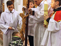 Parafia p.w. Bo�ego Cia�a w �om�y - 2015.04.03 Liturgia M�ki Pa�skiej