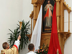 Po�wi�cenie obrazu ”Jezu ufam Tobie” - Parafia p.w. Bo�ego Cia�a w �om�y