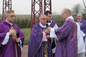 Parafia p.w. Bo�ego Cia�a w �om�y -
         Uroczysta inauguracja Roku Mi�osierdzia w naszej �wi�tyni, niedziela 20 grudnia 2015 r. godz. 10.00