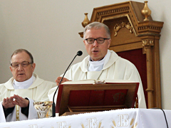 Parafia p.w. Bo�ego Cia�a w �om�y - �wi�to Mi�osierdzia Bo�ego