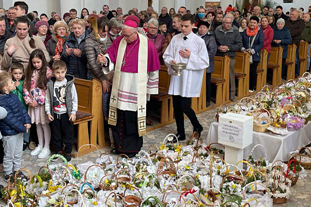 Wielka Sobota, Po�wi�cenie pokarm�w Wielkanocnych - 16 kwietnia 2022 r.