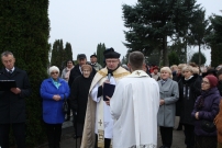 Uroczysto�� Wszystkich �wi�tych, procesja na cmentarzu - 2022.11.01