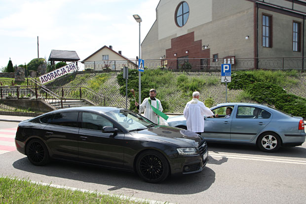 Parafia p.w. Bo�ego Cia�a w �om�y, B�ogos�awie�stwo pojazd�w mechanicznych
i ich u�ytkownik�w - 20 lipca 2025 r.